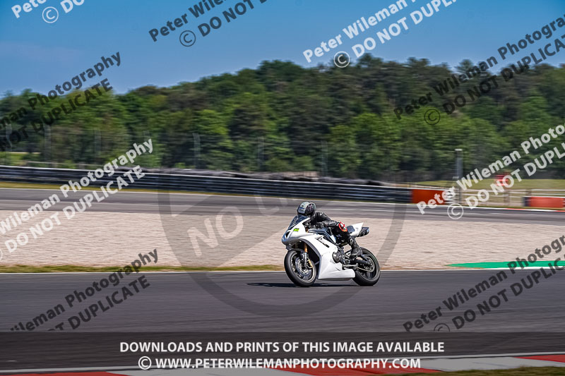 donington no limits trackday;donington park photographs;donington trackday photographs;no limits trackdays;peter wileman photography;trackday digital images;trackday photos